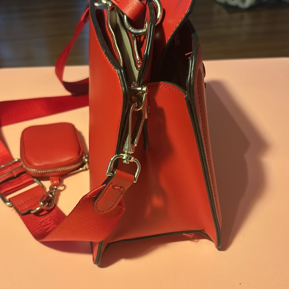 Comment Or Message Me, Ask Any Questions You Need! - image 2